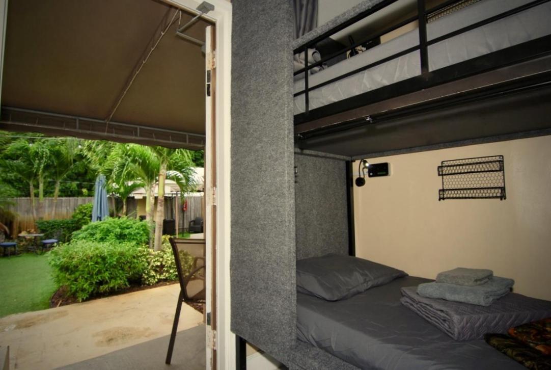 Sheridan Hostel Dania Beach Exterior photo