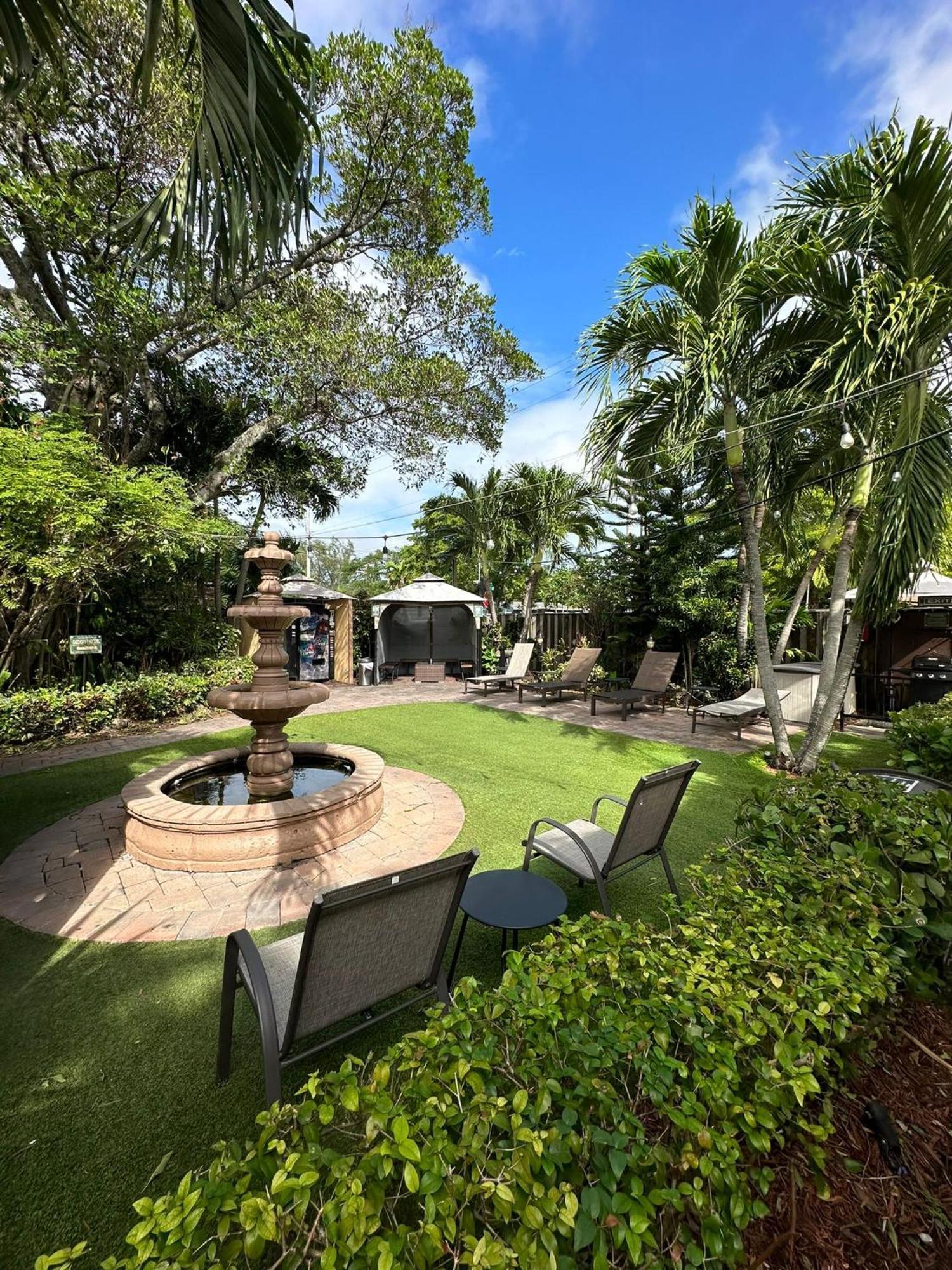Sheridan Hostel Dania Beach Exterior photo