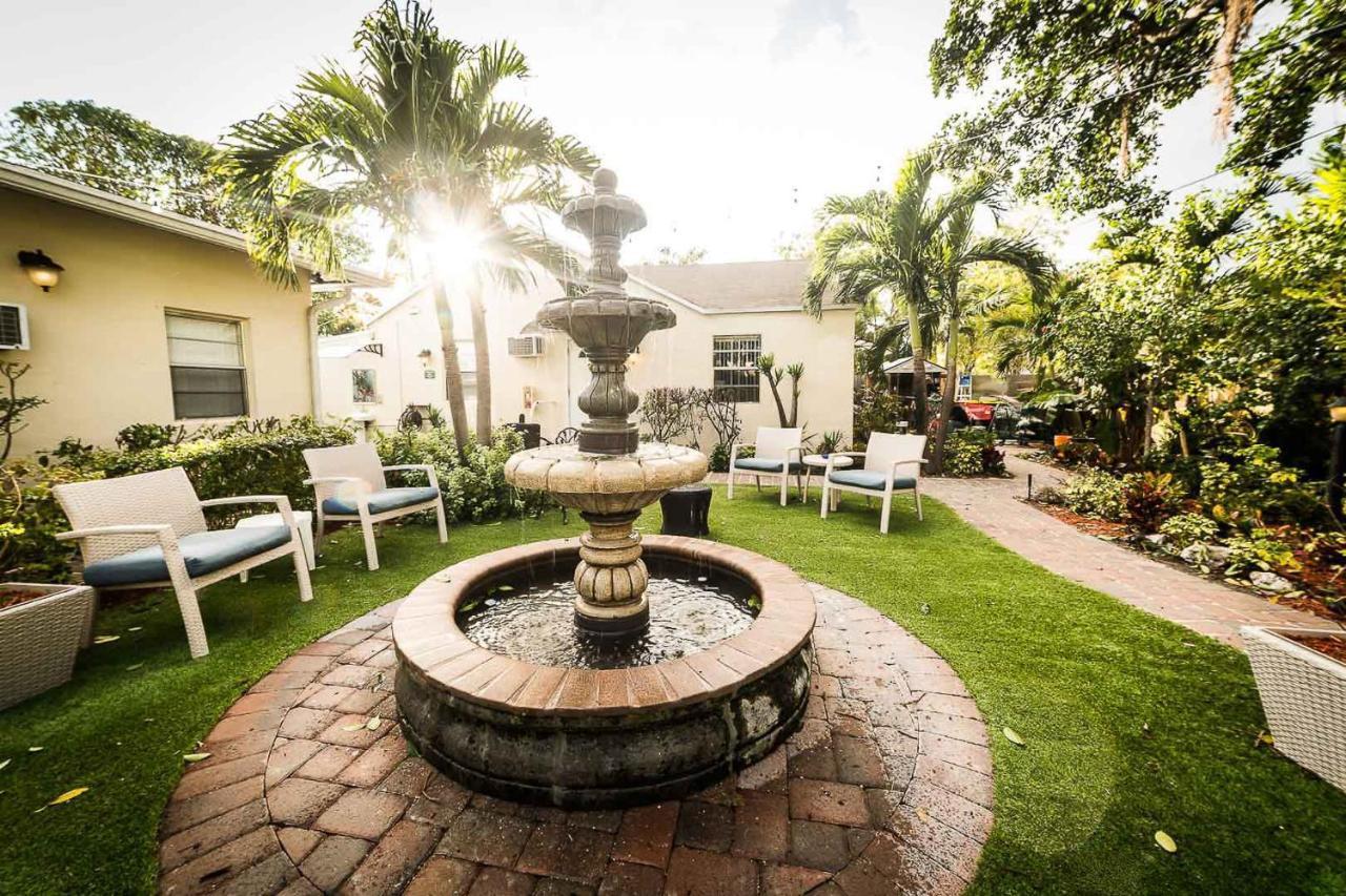 Sheridan Hostel Dania Beach Exterior photo
