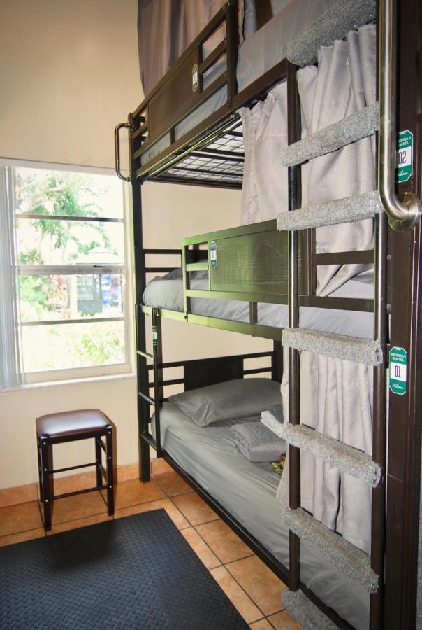 Sheridan Hostel Dania Beach Exterior photo