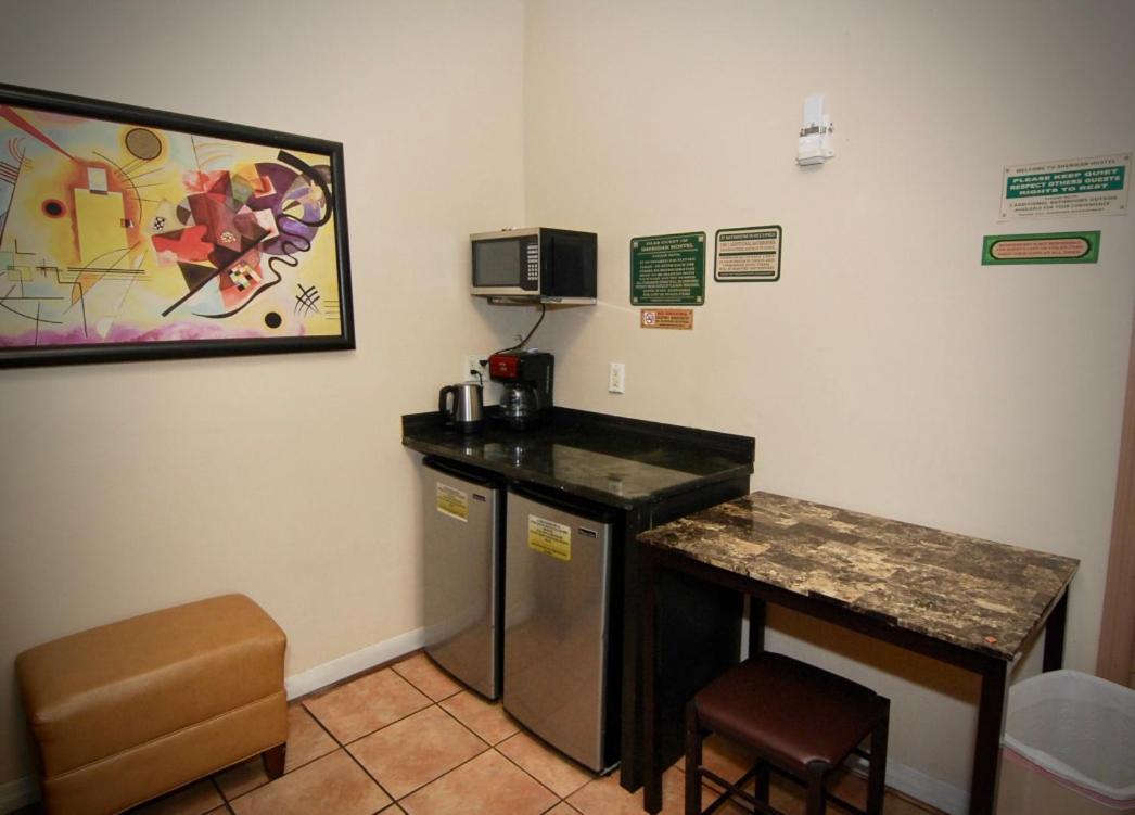 Sheridan Hostel Dania Beach Exterior photo